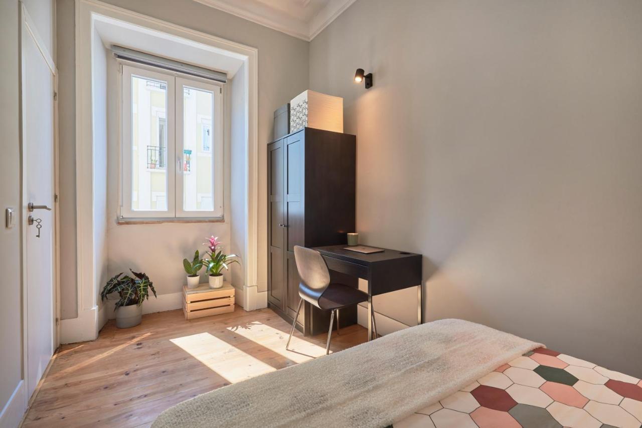 Apartment Design For Big Groups 4bed/3bath *